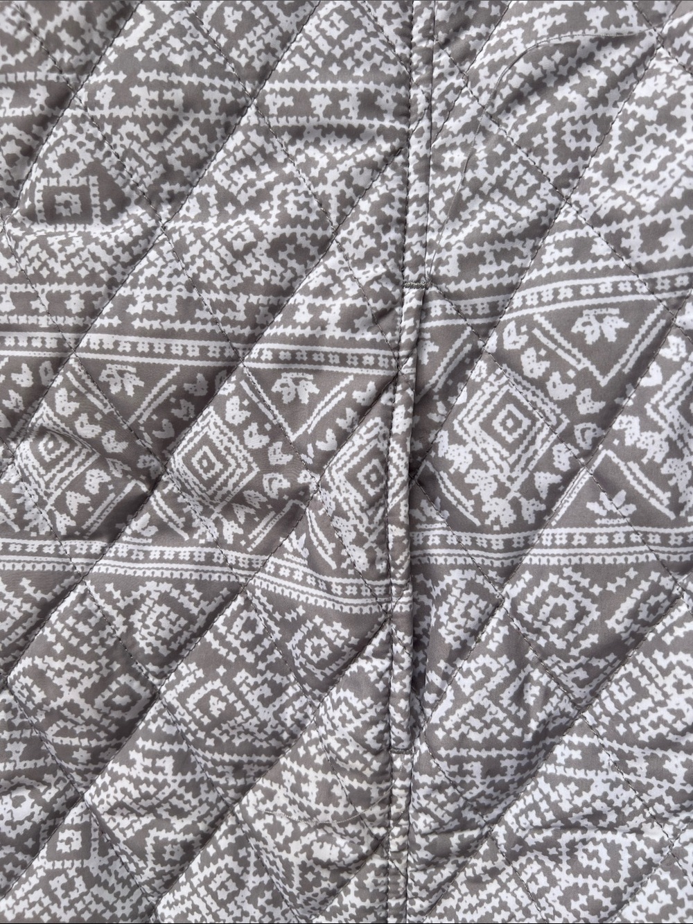 Coldwater Creek Quilted Geometric Vest in Gray and White - Picture 6 of 6